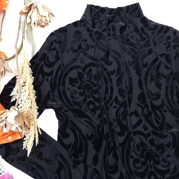 Ginger G Sheer Black With Velour Textured Design Mock Turtle Neck Top Sz L - Picture 9 of 9